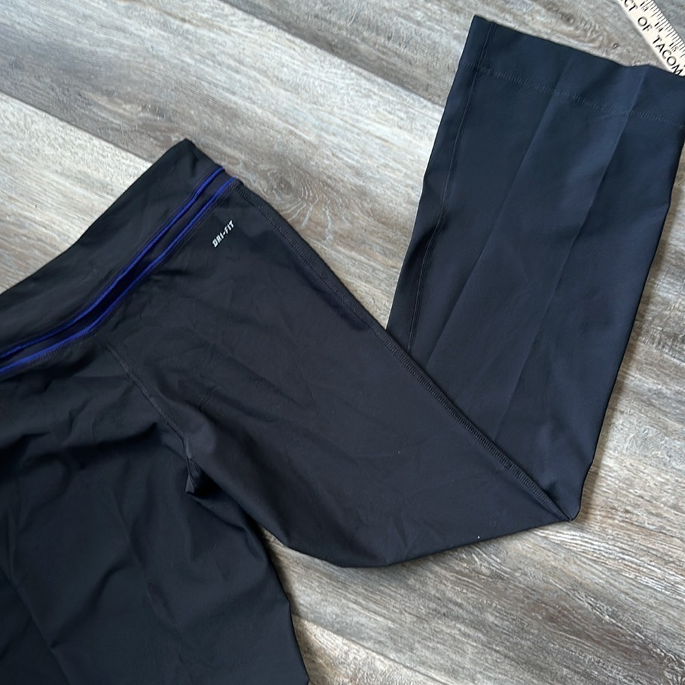 Nike Pants Dri fit size Medium black wide ankle lounge athletic pants - Picture 8 of 9